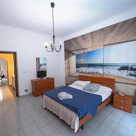 Casa Bea Apartment Таранто Екстериор снимка