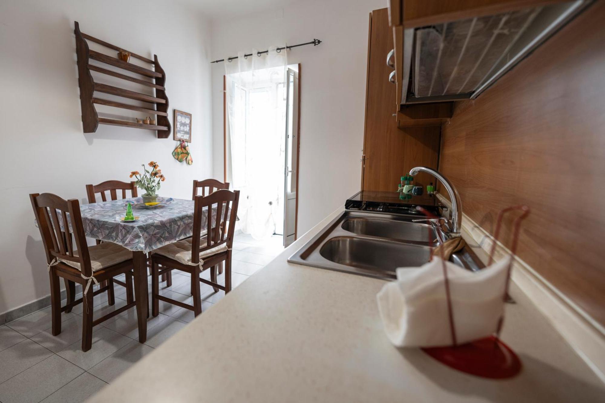 Casa Bea Apartment Таранто Екстериор снимка